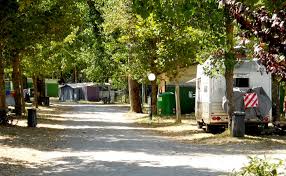 camping listro