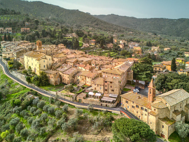 Paciano-dallalto
