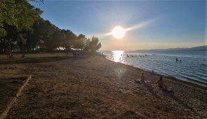 Spiaggia-Monte-del-lago